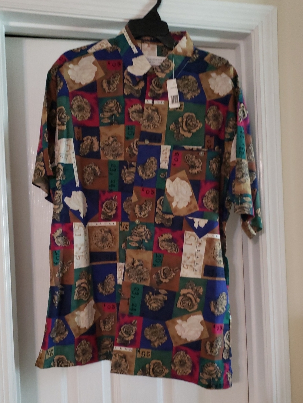 NWT- Vintage-Inspired Multicolor Floral Patchwork Short-Sleeve Shirt